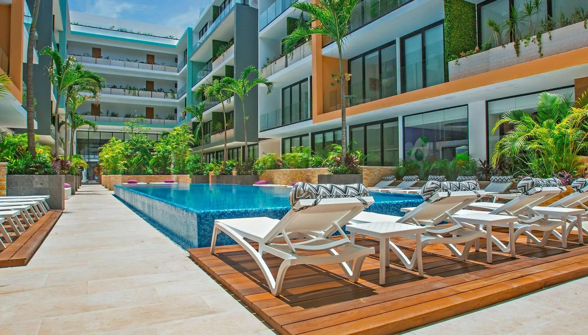 The City Playa del Carmen