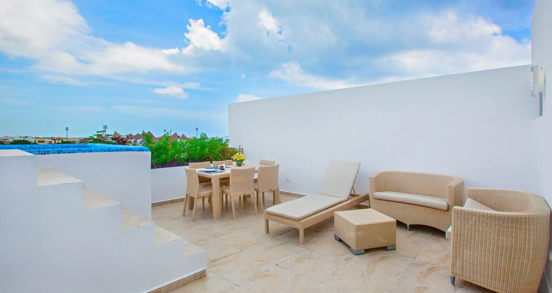 The City Playa del Carmen 0*,  Mexique